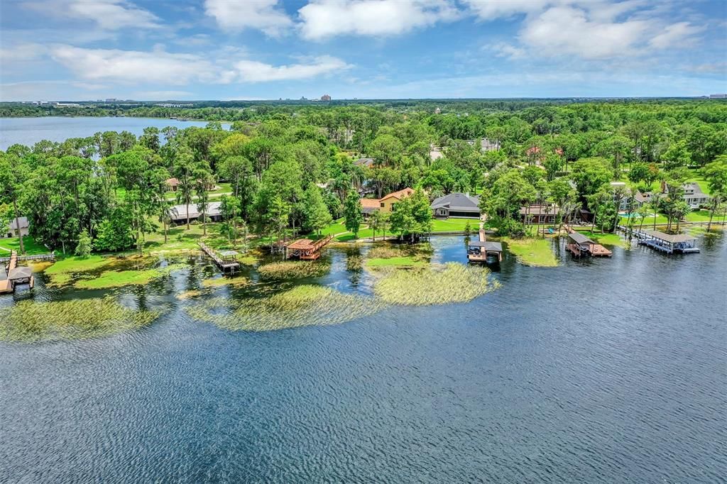 For Sale: $2,995,000 (5 beds, 4 baths, 3737 Square Feet)