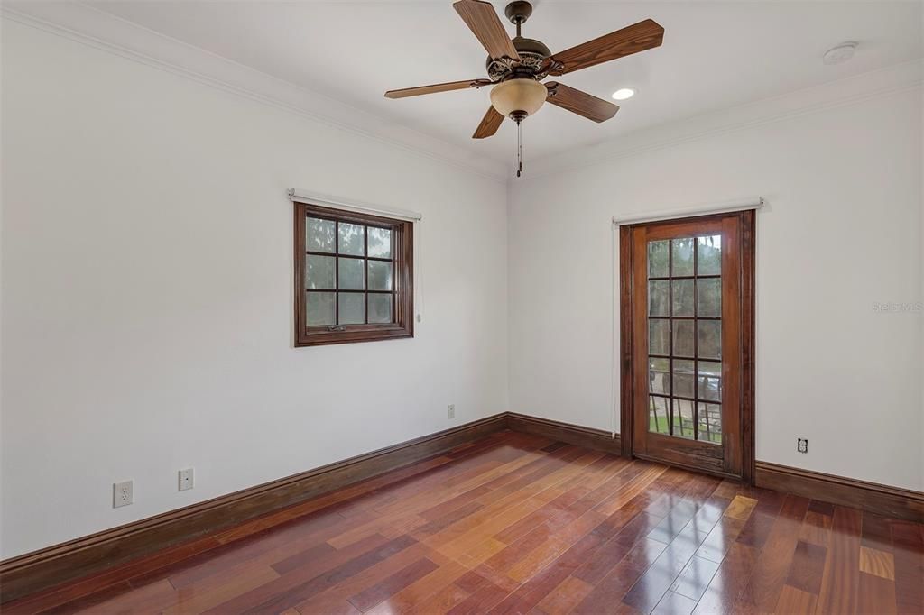 For Sale: $2,995,000 (5 beds, 4 baths, 3737 Square Feet)