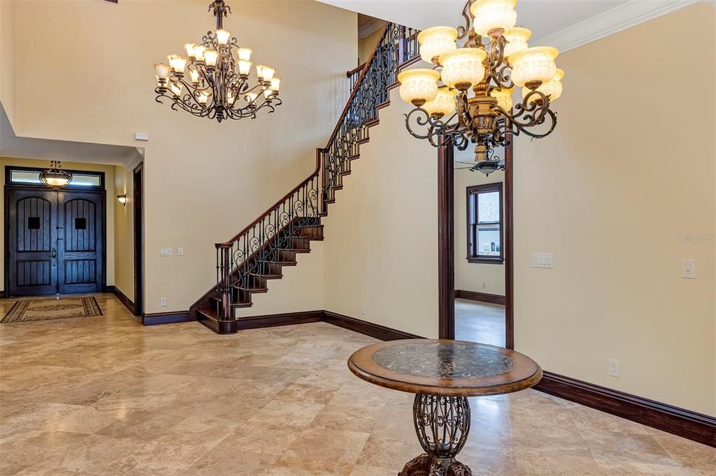 For Sale: $2,995,000 (5 beds, 4 baths, 3737 Square Feet)