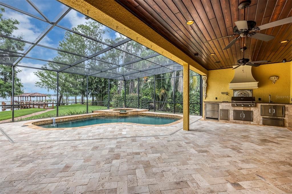 For Sale: $2,995,000 (5 beds, 4 baths, 3737 Square Feet)