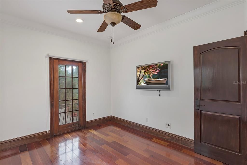 For Sale: $2,995,000 (5 beds, 4 baths, 3737 Square Feet)