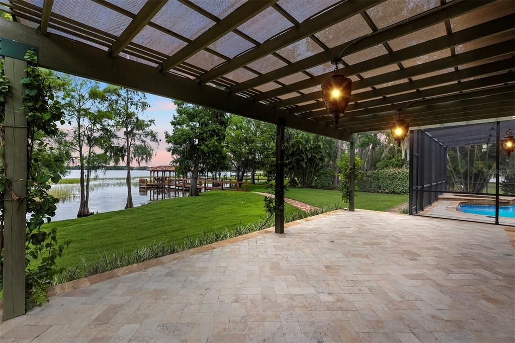 For Sale: $2,995,000 (5 beds, 4 baths, 3737 Square Feet)