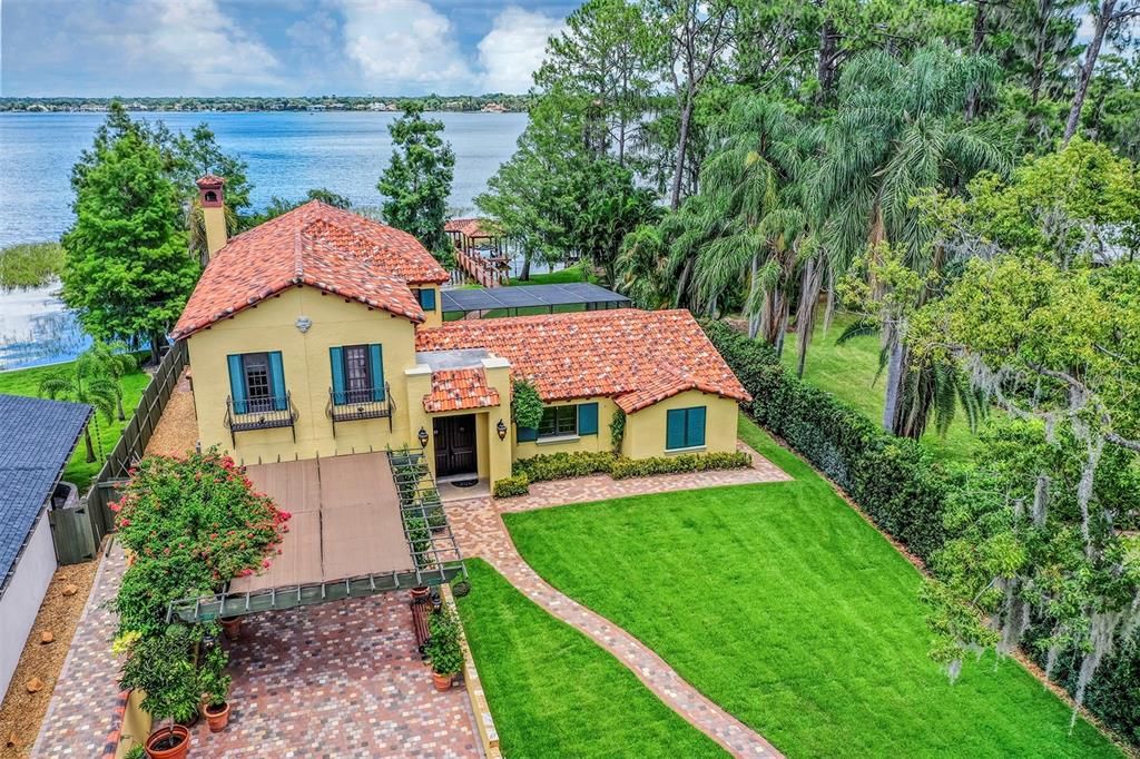 For Sale: $2,995,000 (5 beds, 4 baths, 3737 Square Feet)