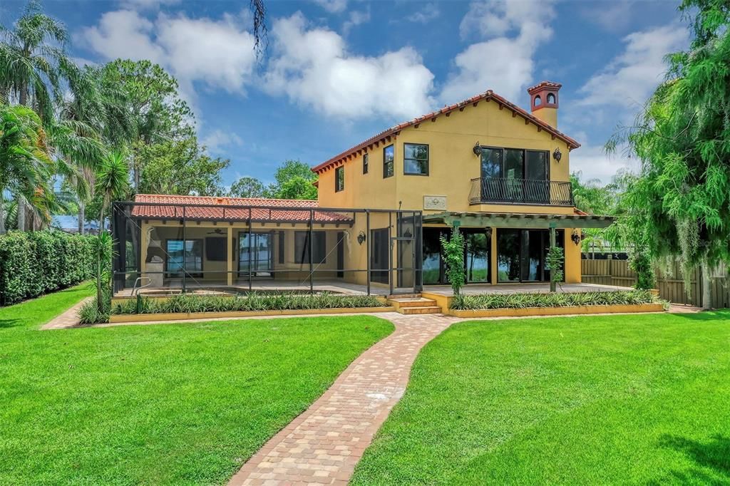 For Sale: $2,995,000 (5 beds, 4 baths, 3737 Square Feet)