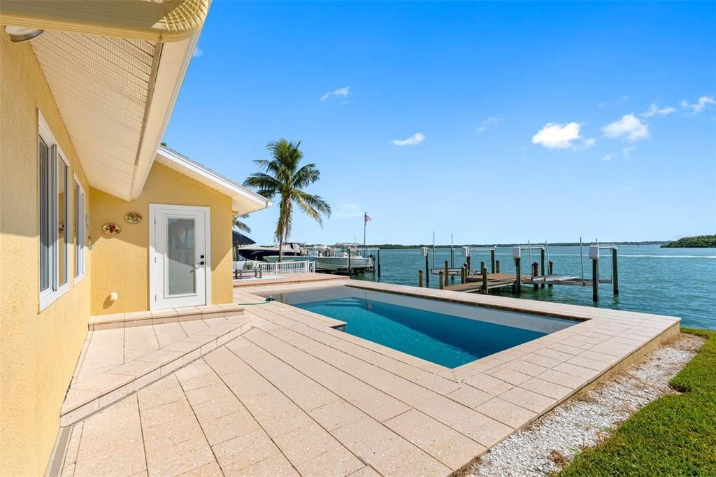 En Venta: $1,750,000 (3 camas, 2 baños, 2342 Pies cuadrados)