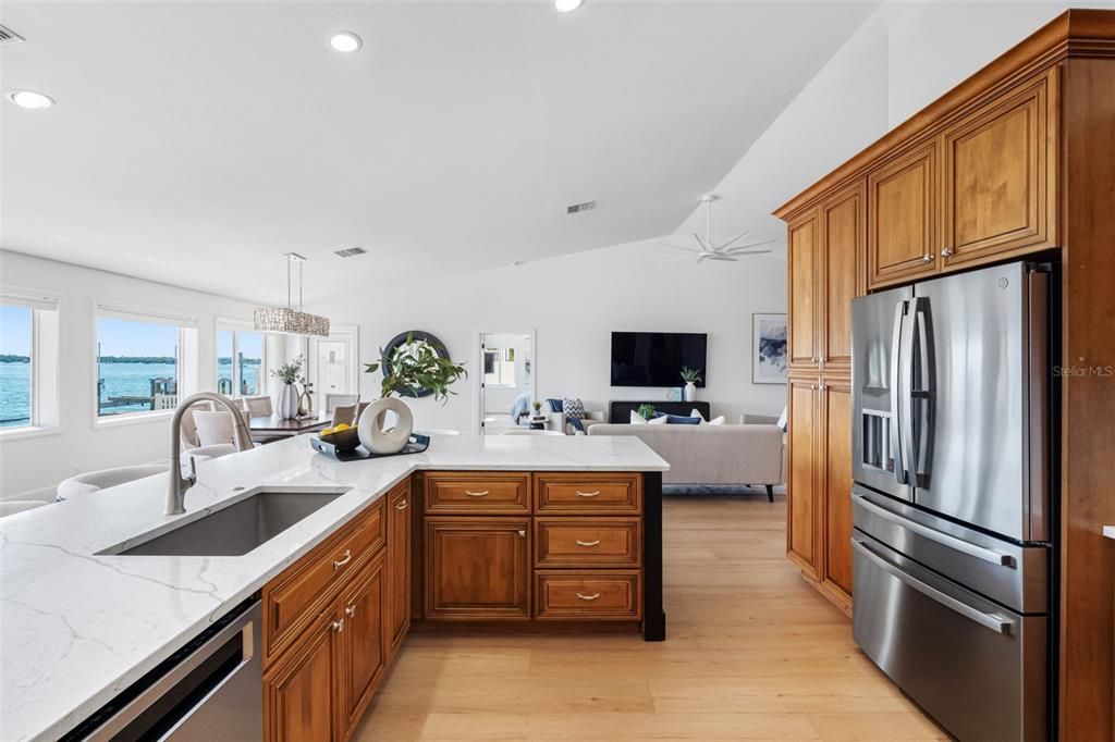 En Venta: $1,750,000 (3 camas, 2 baños, 2342 Pies cuadrados)