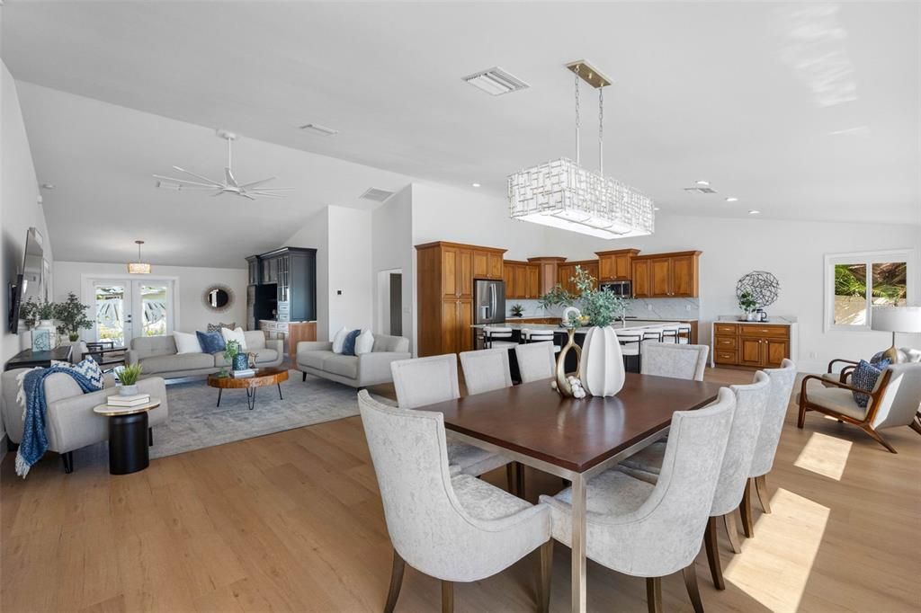 En Venta: $1,750,000 (3 camas, 2 baños, 2342 Pies cuadrados)