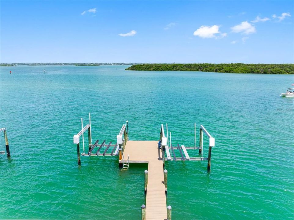 En Venta: $1,750,000 (3 camas, 2 baños, 2342 Pies cuadrados)