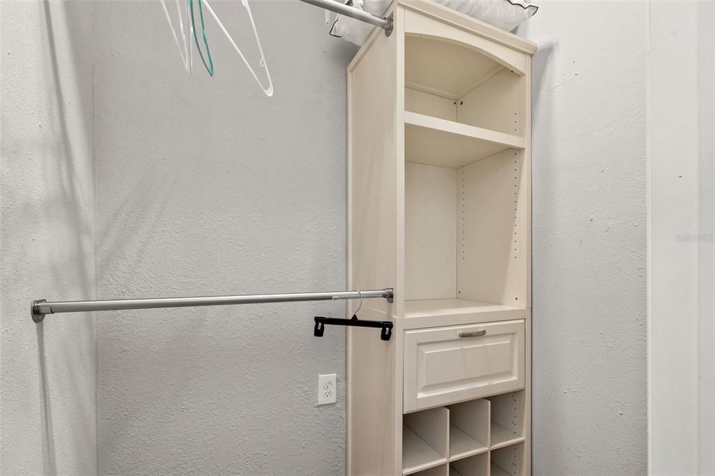 Под контрактом: $3,800 (3 спален, 2 ванн, 1278 Квадратных фут)