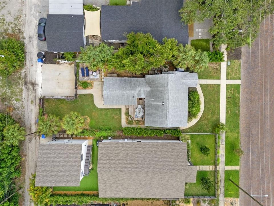 Под контрактом: $3,800 (3 спален, 2 ванн, 1278 Квадратных фут)