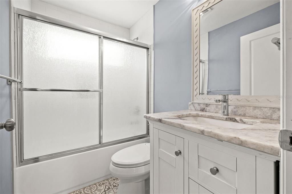 Под контрактом: $3,800 (3 спален, 2 ванн, 1278 Квадратных фут)