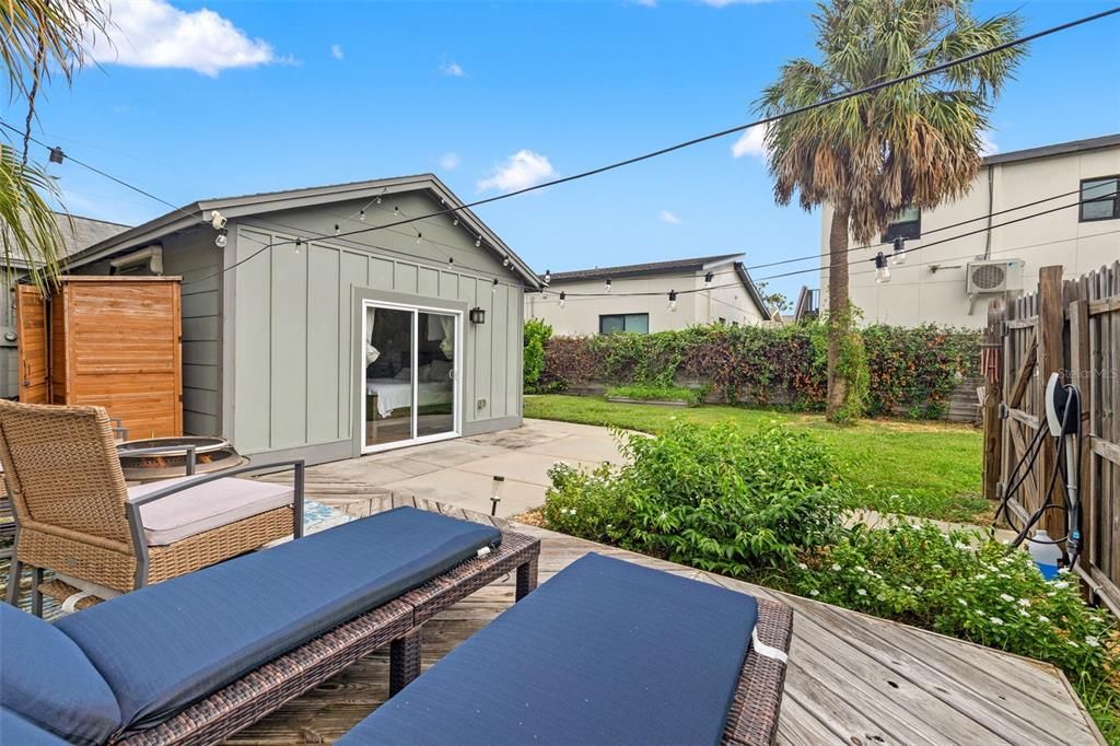 Под контрактом: $3,800 (3 спален, 2 ванн, 1278 Квадратных фут)