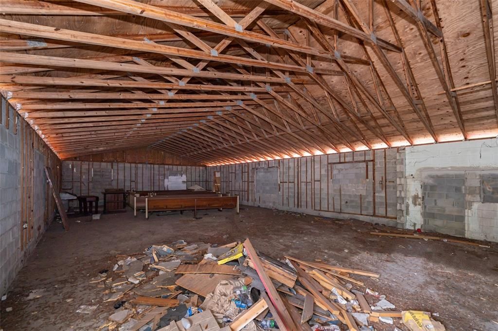 待售: $240,000 (0 贝兹, 0 浴室, 2430 平方英尺)