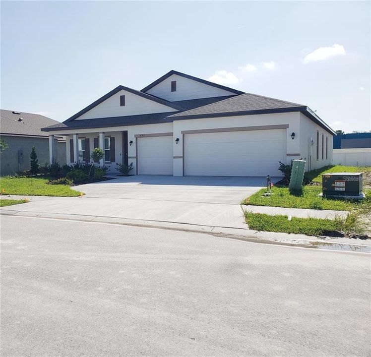 En Renta: $2,975 (4 camas, 3 baños, 2471 Pies cuadrados)