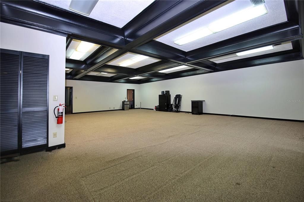 На продажу: $2,800,000 (0 спален, 0 ванн, 5400 Квадратных фут)