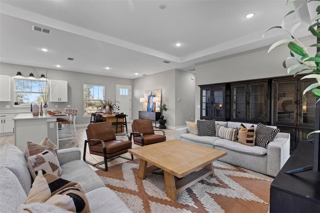 Active With Contract: $515,000 (3 beds, 2 baths, 1834 Square Feet)