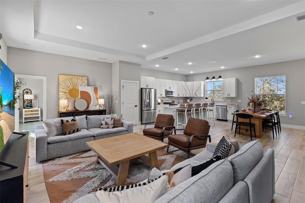 Active With Contract: $515,000 (3 beds, 2 baths, 1834 Square Feet)