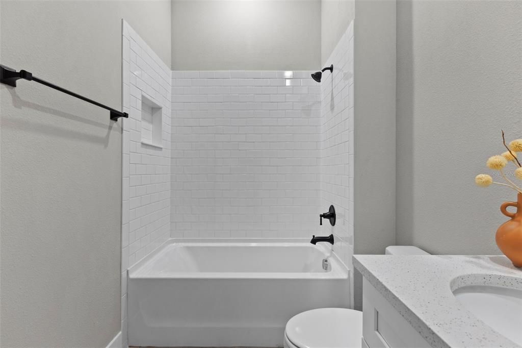 Active With Contract: $515,000 (3 beds, 2 baths, 1834 Square Feet)