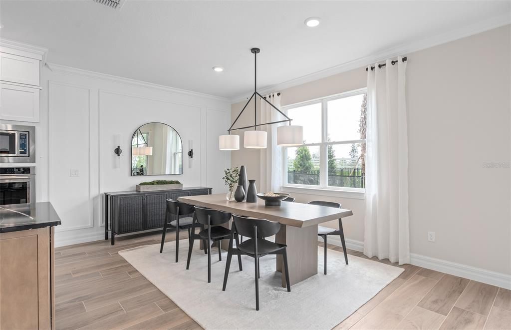 Activo con contrato: $949,990 (5 camas, 4 baños, 3777 Pies cuadrados)