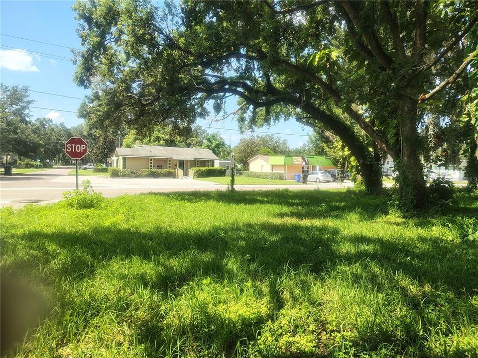 На продажу: $224,900 (0.35 acres)