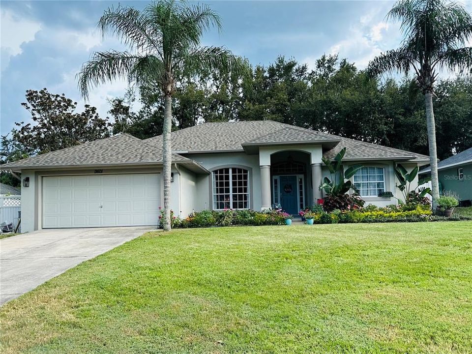 Недавно продано: $419,000 (3 спален, 2 ванн, 1705 Квадратных фут)