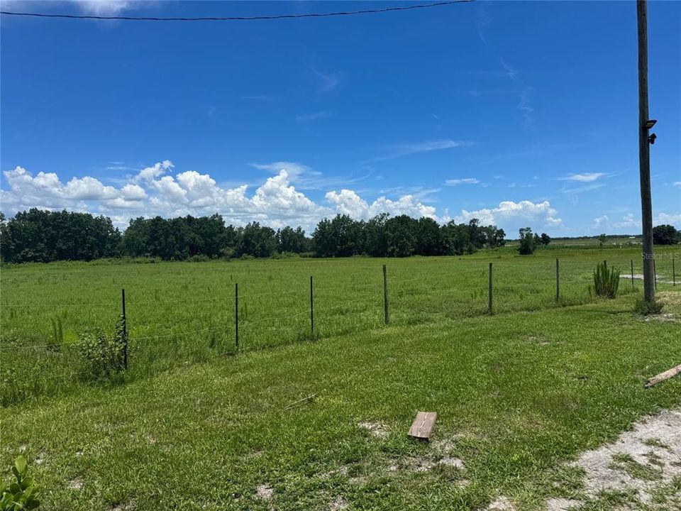 For Sale: $430,000 (3 beds, 2 baths, 1127 Square Feet)