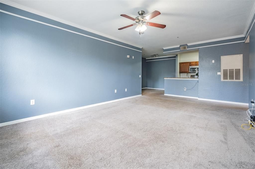 For Sale: $185,000 (3 beds, 2 baths, 1336 Square Feet)