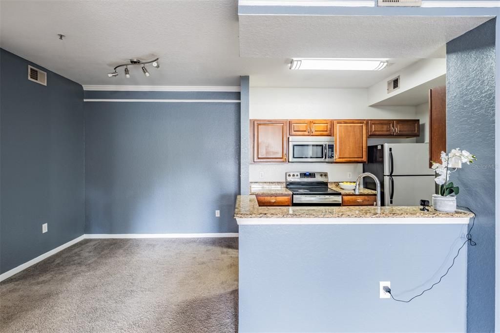 For Sale: $185,000 (3 beds, 2 baths, 1336 Square Feet)