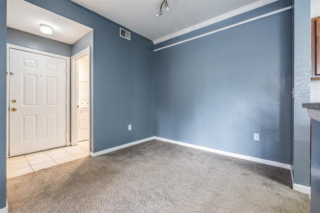 For Sale: $185,000 (3 beds, 2 baths, 1336 Square Feet)