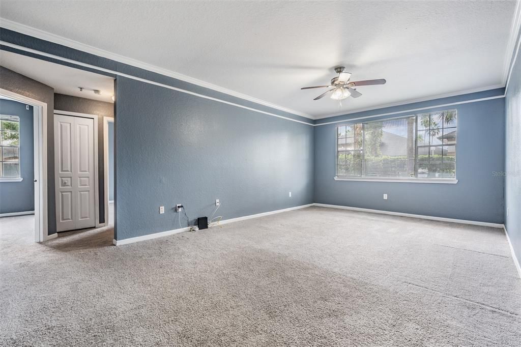 For Sale: $185,000 (3 beds, 2 baths, 1336 Square Feet)