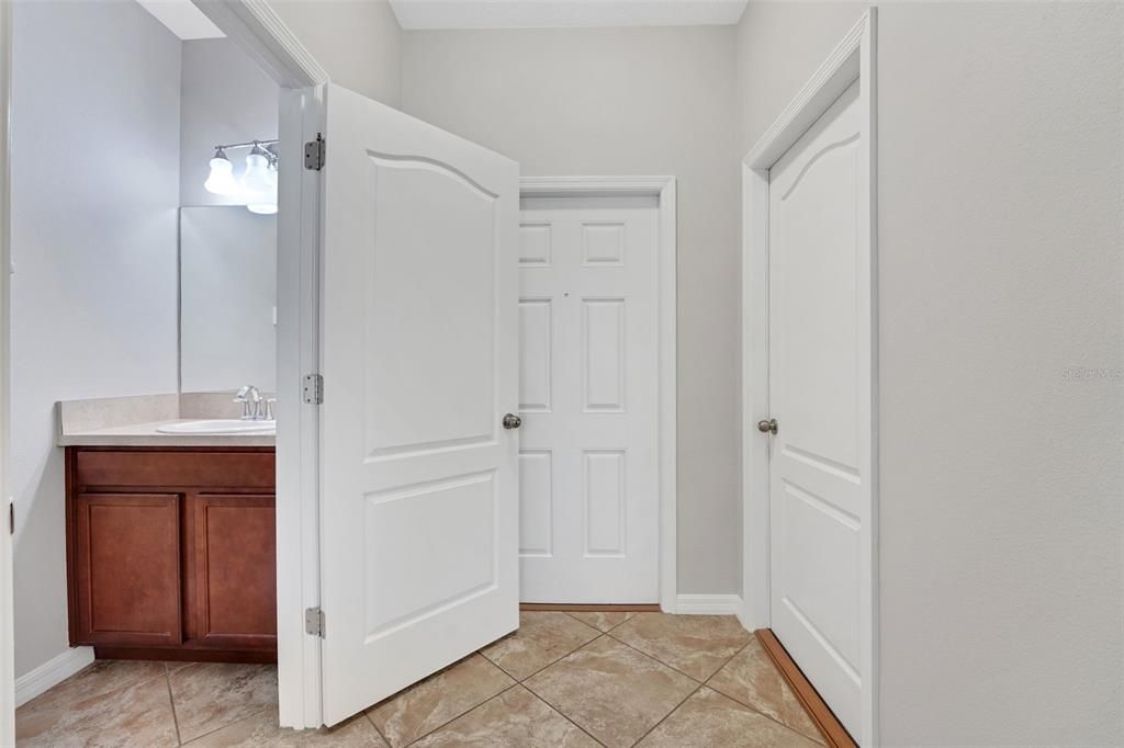 En Venta: $225,000 (2 camas, 2 baños, 1368 Pies cuadrados)