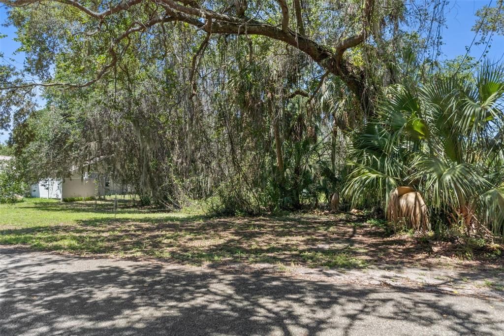 En Venta: $38,000 (0.45 acres)