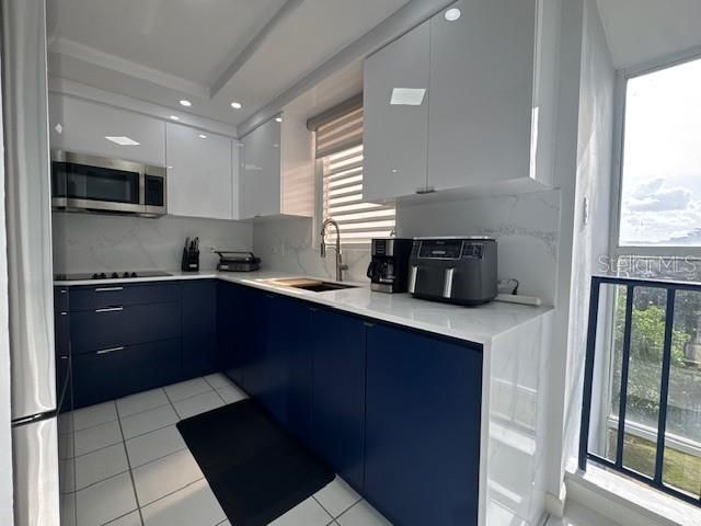 For Sale: $325,000 (3 beds, 2 baths, 1300 Square Feet)