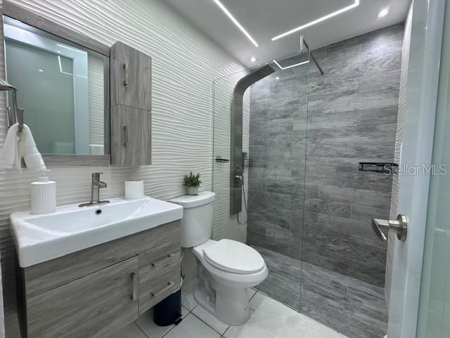 For Sale: $325,000 (3 beds, 2 baths, 1300 Square Feet)