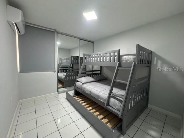 For Sale: $325,000 (3 beds, 2 baths, 1300 Square Feet)