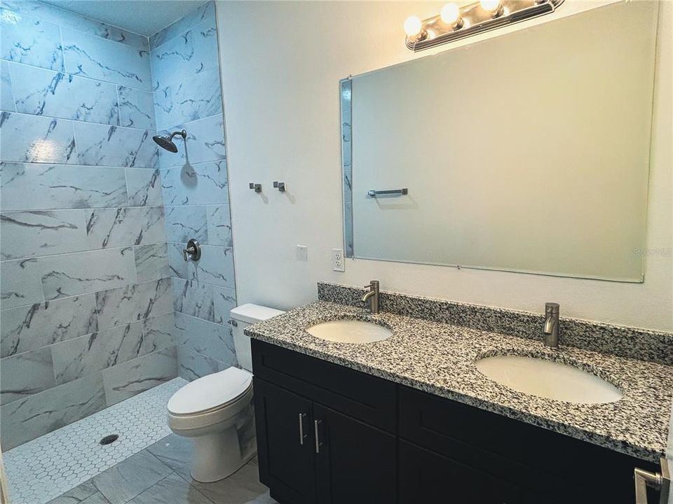 For Sale: $269,900 (4 beds, 2 baths, 1580 Square Feet)