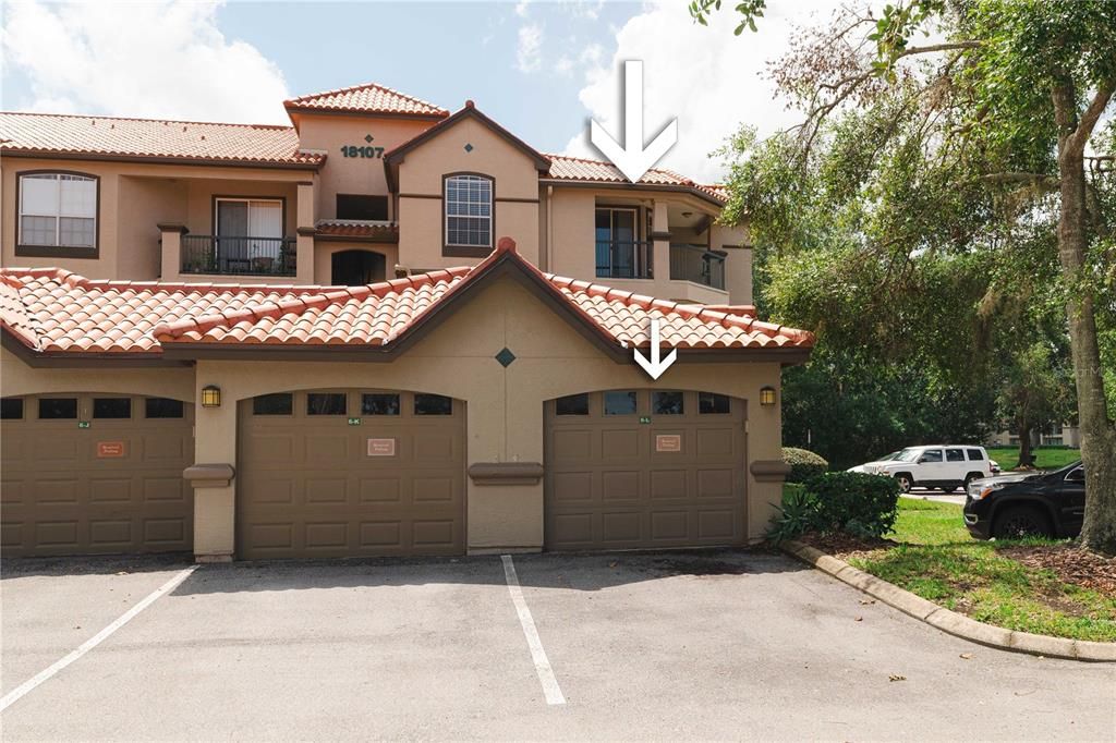 合同活跃: $230,000 (2 贝兹, 2 浴室, 1104 平方英尺)