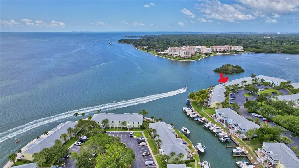 For Sale: $425,000 (2 beds, 1 baths, 825 Square Feet)