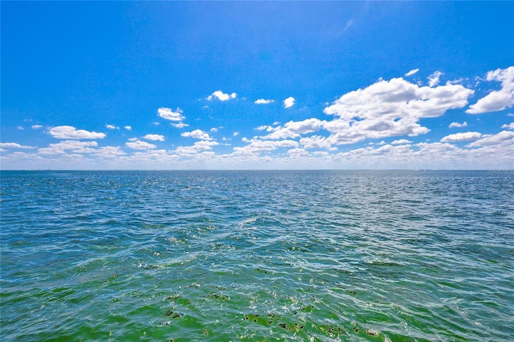 For Sale: $425,000 (2 beds, 1 baths, 825 Square Feet)
