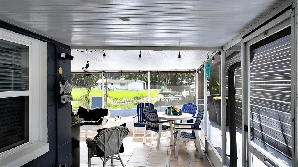 For Sale: $299,000 (3 beds, 2 baths, 1168 Square Feet)