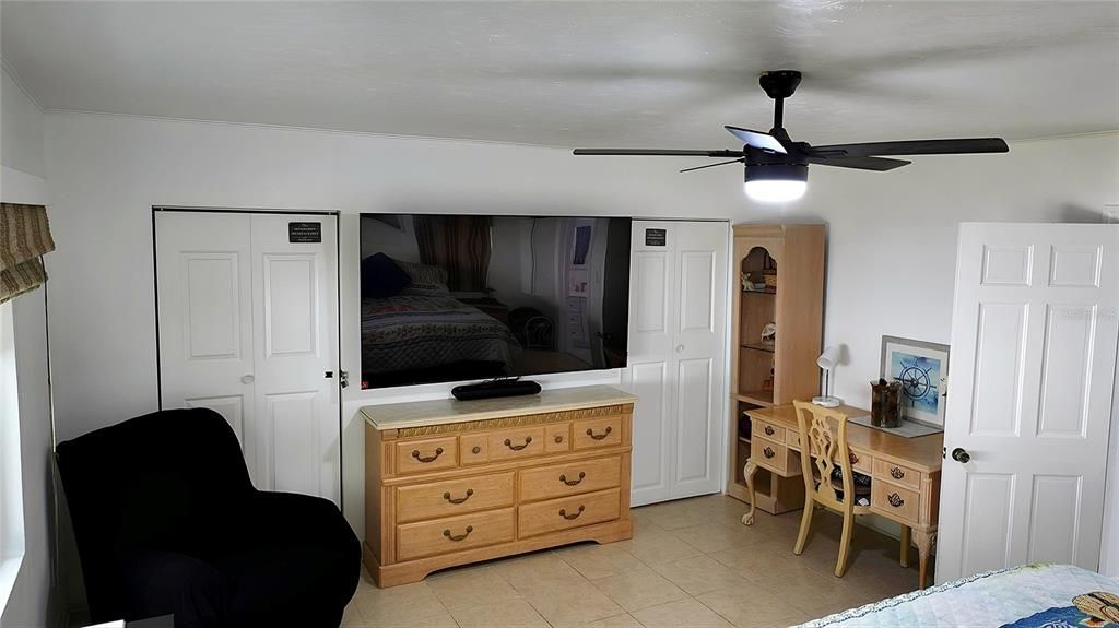 For Sale: $299,000 (3 beds, 2 baths, 1168 Square Feet)