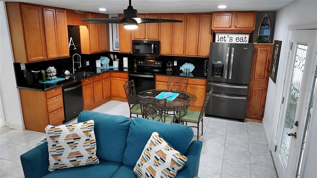 For Sale: $299,000 (3 beds, 2 baths, 1168 Square Feet)