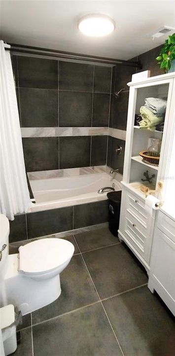 For Sale: $299,000 (3 beds, 2 baths, 1168 Square Feet)