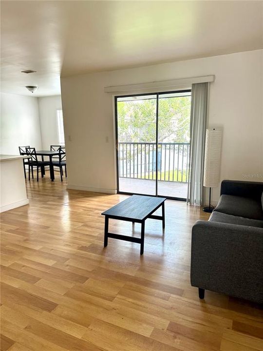 В аренду: $1,595 (1 спален, 1 ванн, 713 Квадратных фут)