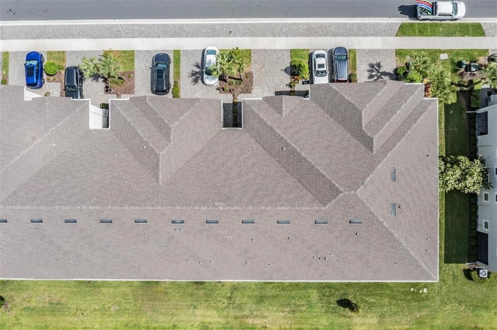 Activo con contrato: $424,999 (3 camas, 2 baños, 2243 Pies cuadrados)