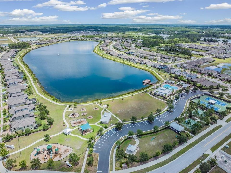 Activo con contrato: $424,999 (3 camas, 2 baños, 2243 Pies cuadrados)