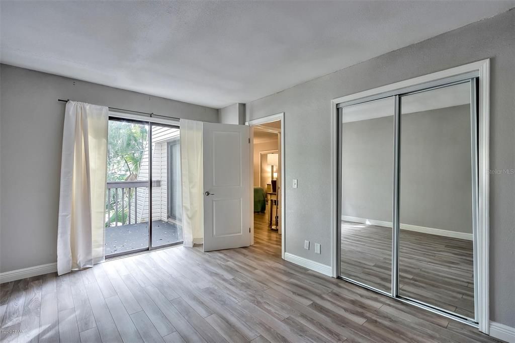 For Sale: $159,900 (2 beds, 1 baths, 1164 Square Feet)