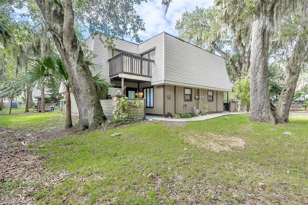 For Sale: $159,900 (2 beds, 1 baths, 1164 Square Feet)