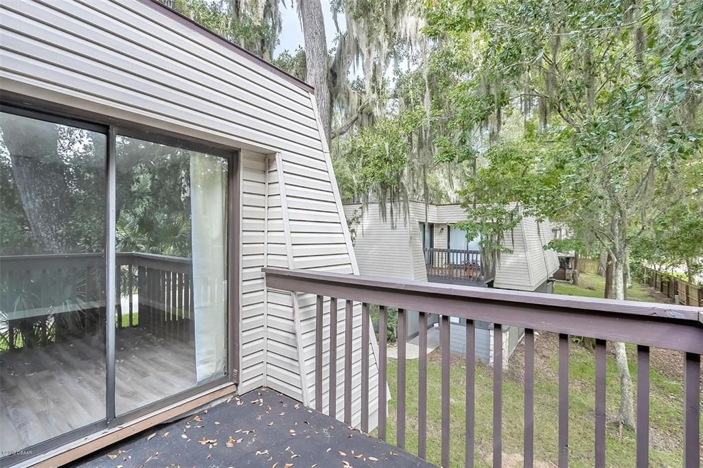 For Sale: $159,900 (2 beds, 1 baths, 1164 Square Feet)