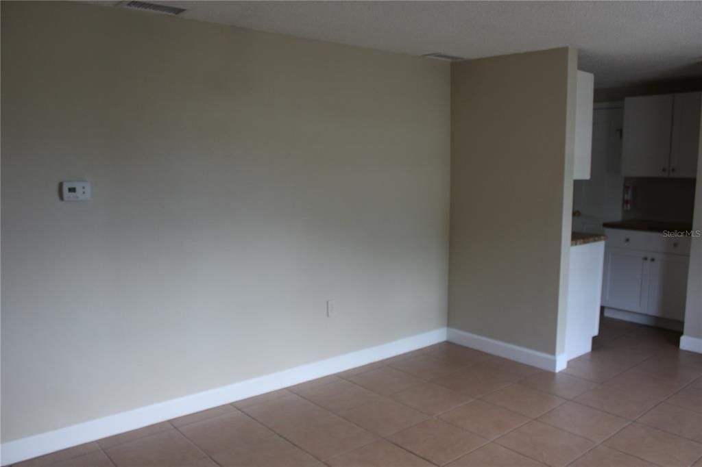 En Venta: $305,000 (2 camas, 0 baños, 1294 Pies cuadrados)